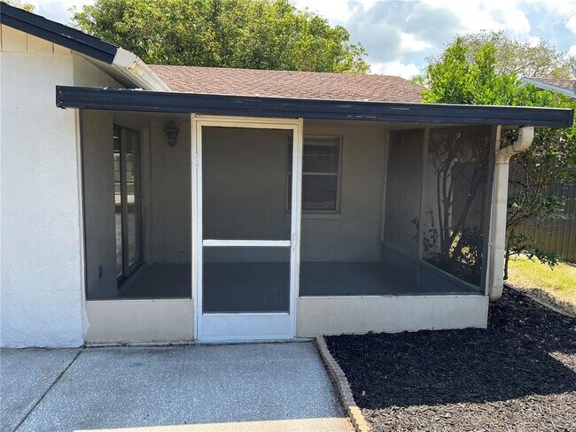 Building Photo - 5123 Brookside Ln