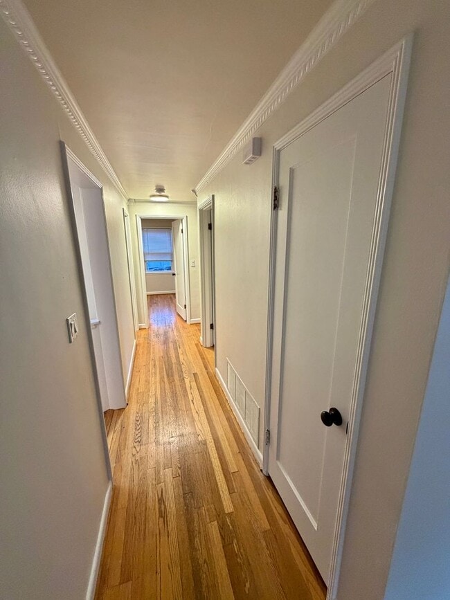 Building Photo - Beautifully Updated Ridgecrest 4-Bedroom Home 1/2 Month Rent Concession!!!