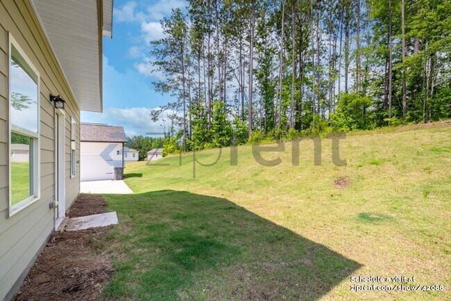 Building Photo - 165 Heard Ln