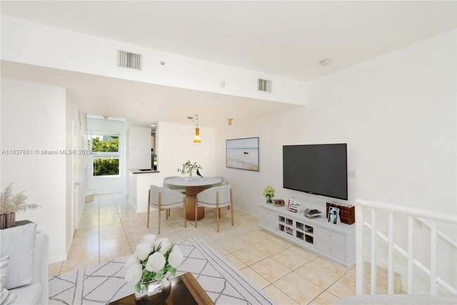 Building Photo - 8041 Harding Ave