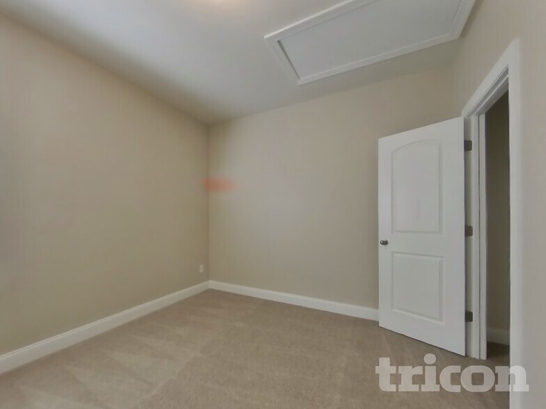 Building Photo - 1209 Dutch peak