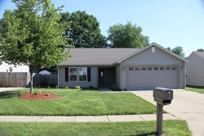 Building Photo - 633 Royce Dr