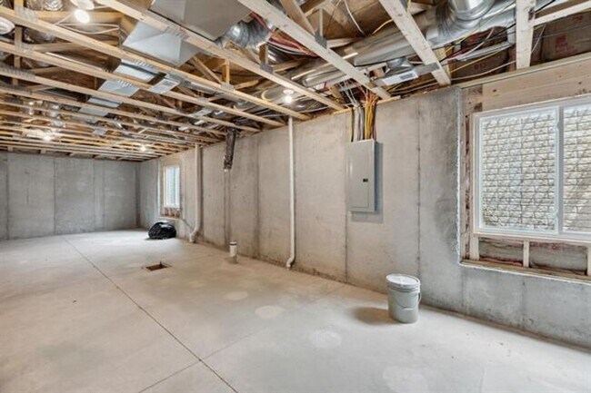 Building Photo - Brand new 3BR /2.5BA Home - Available now!