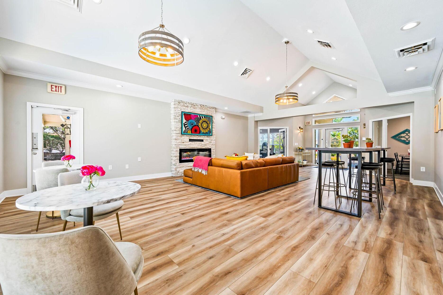 Building Photo - 400 Legends Terrace Dr