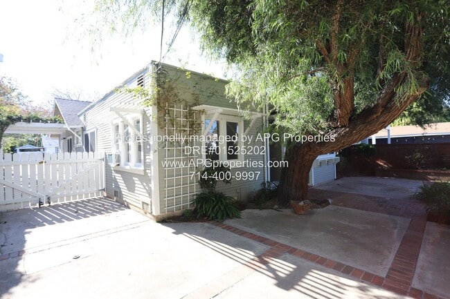 Building Photo - 163 N A St