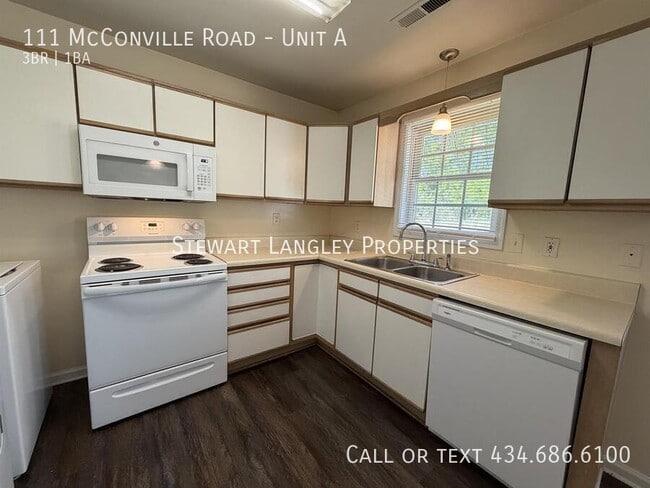 Building Photo - 111 McConville Rd