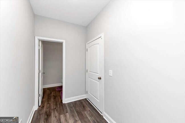 Building Photo - 66 Vicky Way