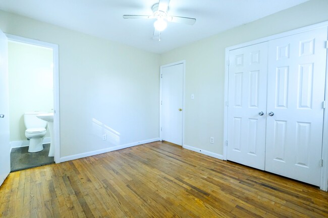 Building Photo - 135 Arrowhead Rd