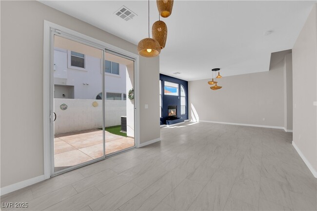 Building Photo - 8739 Villa Jeremiah Ln