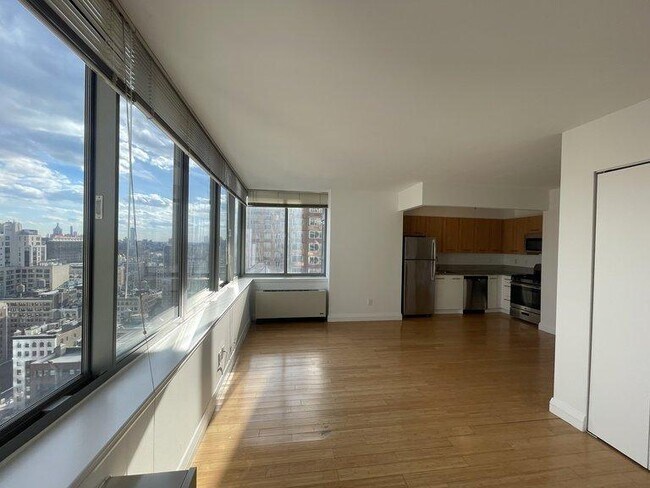 Building Photo - 0 bedroom in New York NY 10001
