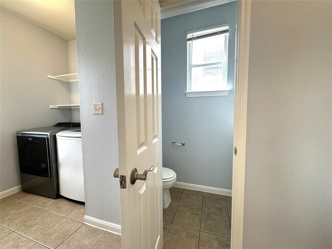 Building Photo - 1711 Brandon Keller Ct