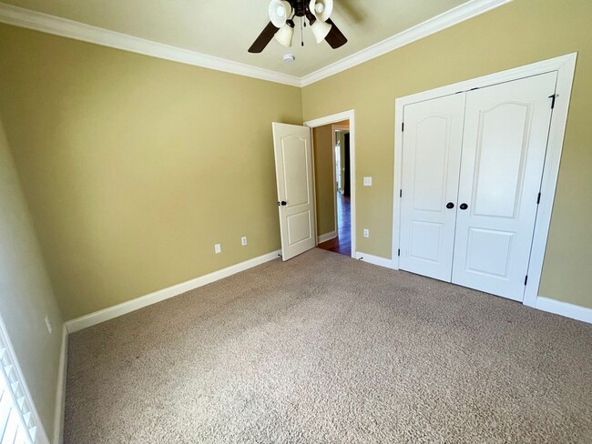 Building Photo - 3 BR/2.5 BA in Castlewoods for rent!!