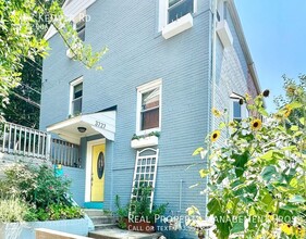 Building Photo - 3727 S Kemper Rd