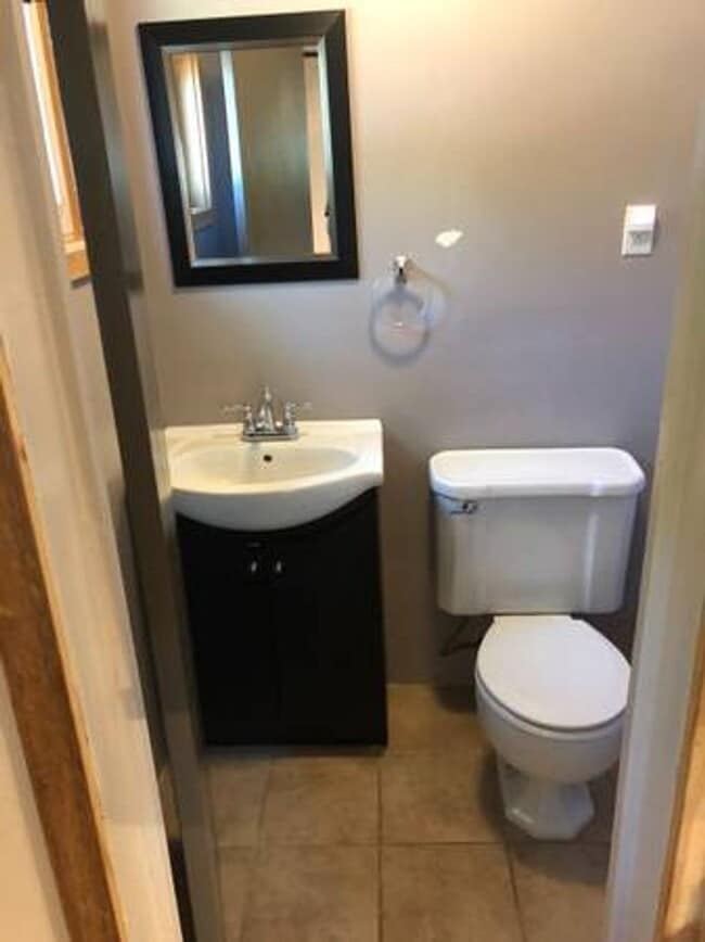 Building Photo - Charming 3-Bedroom Cloquet Home with Spacious Lot, Garage & Prime Location Near Parks and Golf