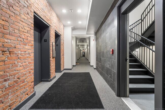 Building Photo - 881 Lafayette Blvd