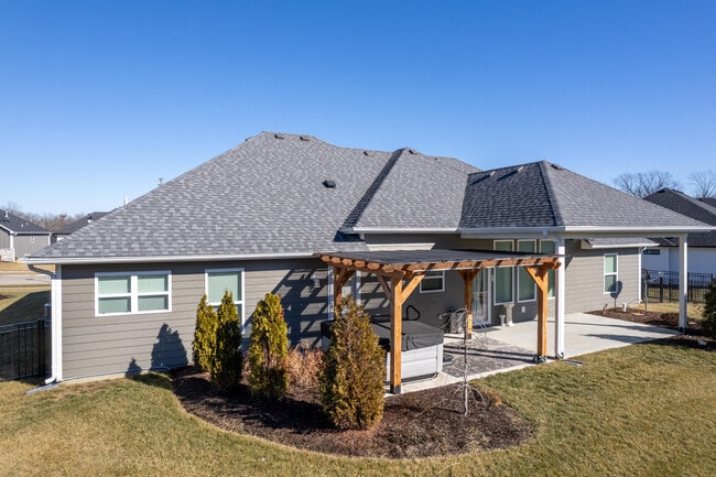 Building Photo - 4914 Glide Cv