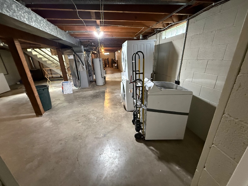 Building Photo - 3300 15th Ave