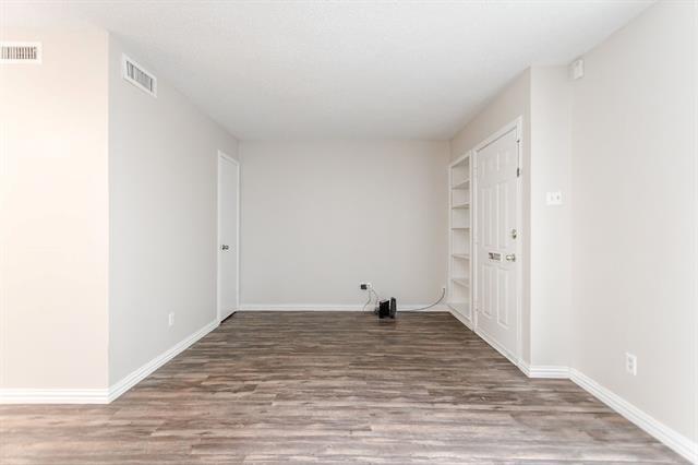 Building Photo - 9808 Valley Meadow Pl