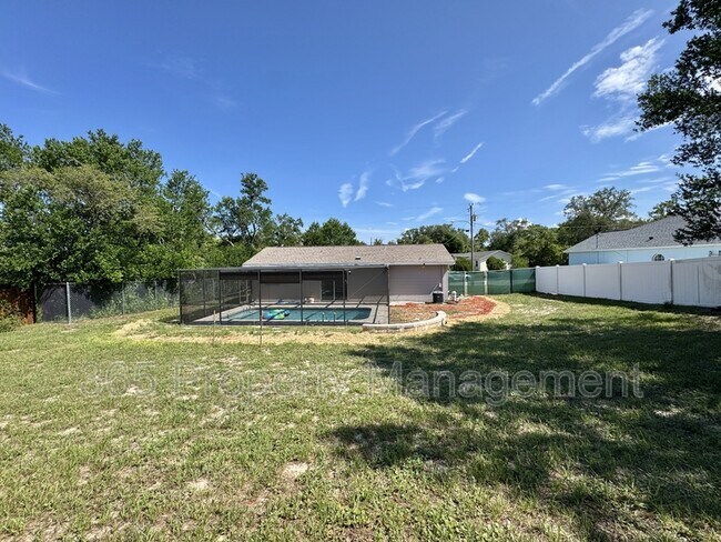 Building Photo - 12484 Curry Dr