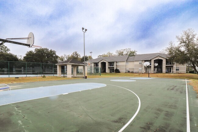Building Photo - 3705 SW 27th St