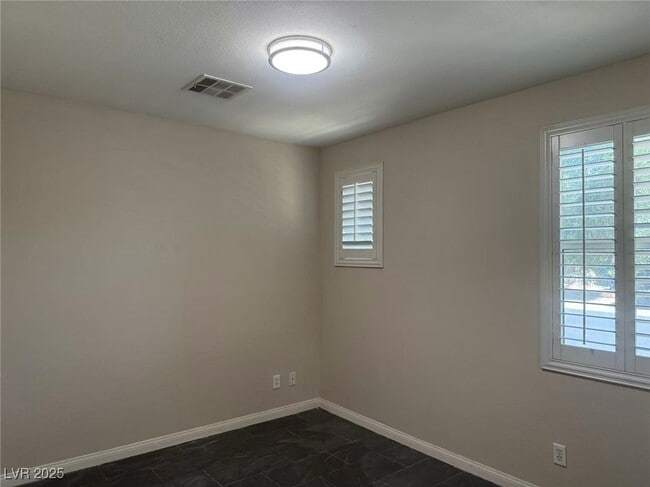 Building Photo - 9113 W Parkstone Ave