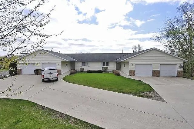 Building Photo - 829 Reed Ave