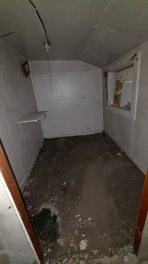 Building Photo - 1822 Derby Rd