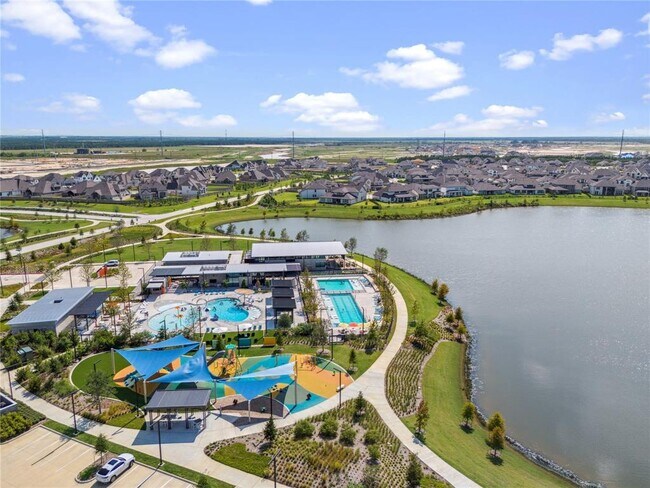 Building Photo - 21323 Blue Wood Aster Ct