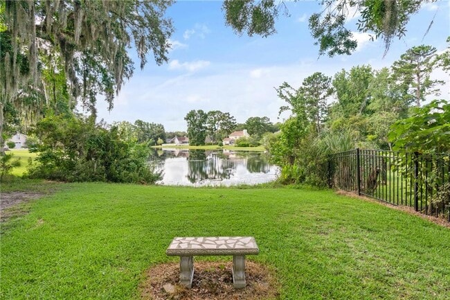 Building Photo - 111 Chinquapin Dr