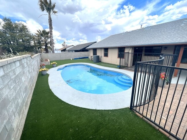 Building Photo - Inground Pool