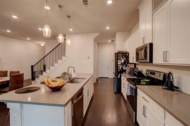 Building Photo - 1054 Maverick Dr