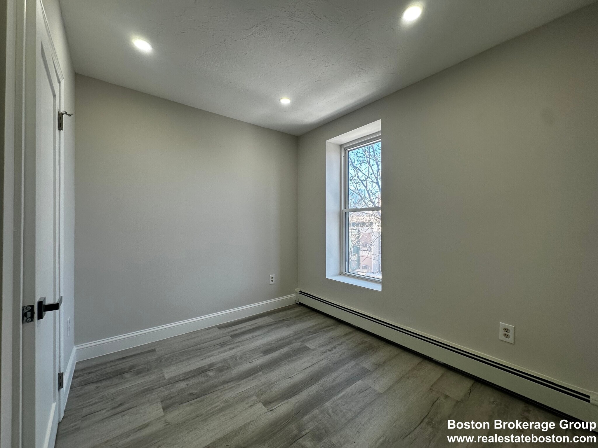 Building Photo - 90 Hammond St