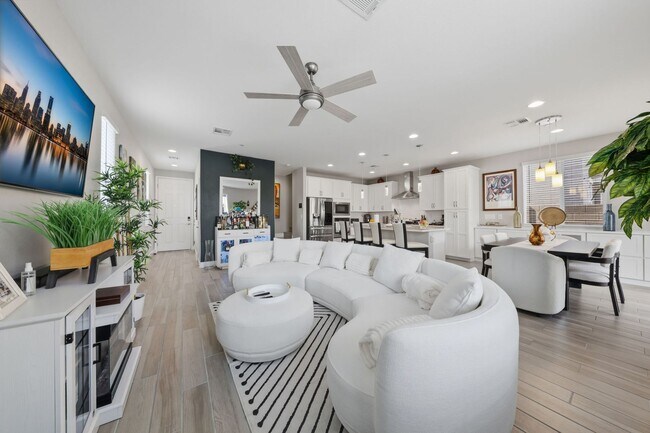 Building Photo - Elevated Living in Cadence – Model-Quality 3-Bedroom Home in Henderson’s Premier Master-Planned C...