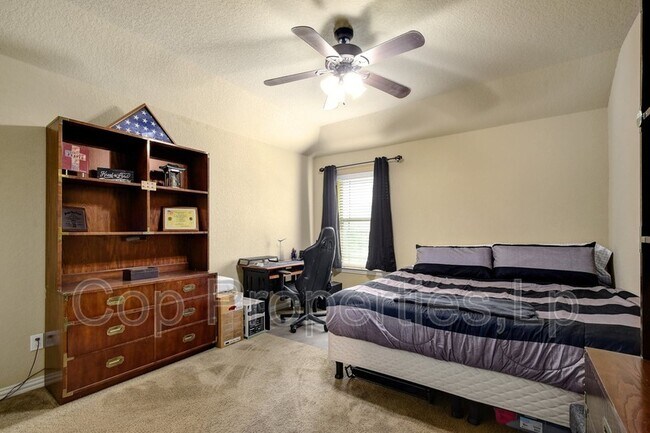 Building Photo - 1435 Sparrow Song