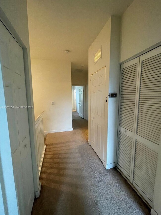 Building Photo - 9336 W 33rd Ave