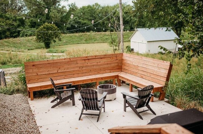 Building Photo - 19920 NW Farley Hampton Rd