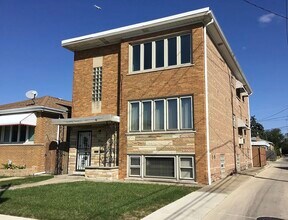 Building Photo - 5445 S Kilbourn Ave