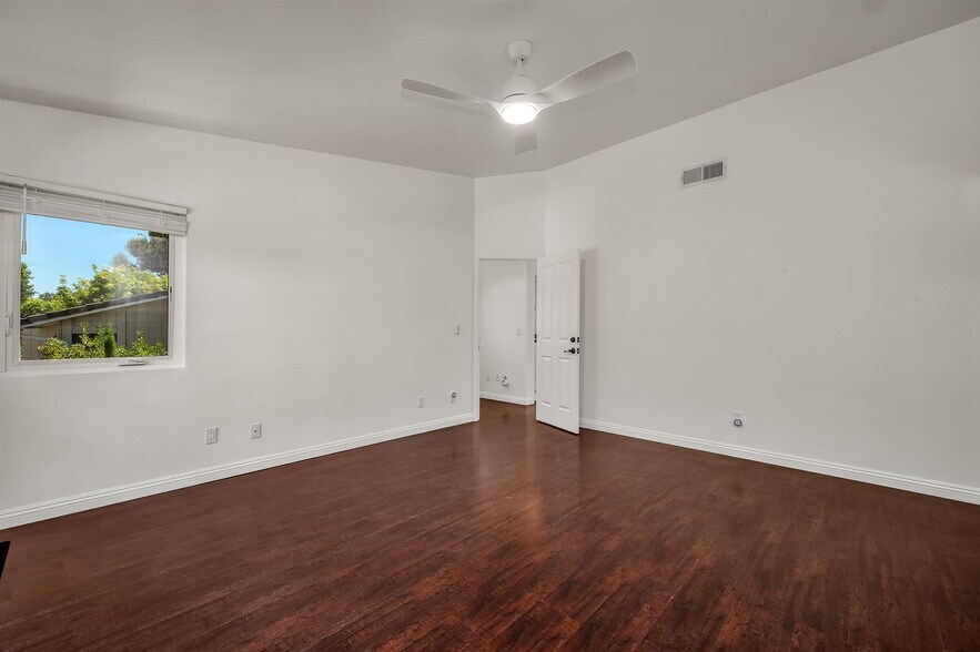 Primary Suite - 2655 Calle Abedul