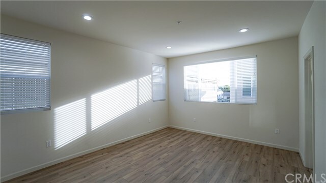 Building Photo - 4543 Saturn St