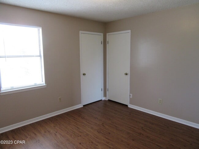 Building Photo - 5414 Manzonita Dr