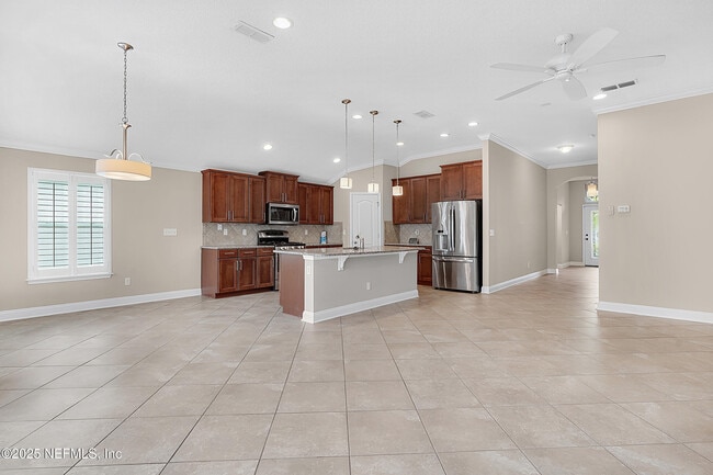 Building Photo - 370 Wayfare Ln