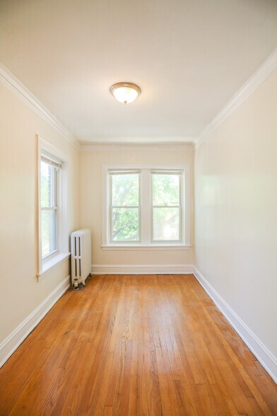 Building Photo - 5063 N Glenwood Ave