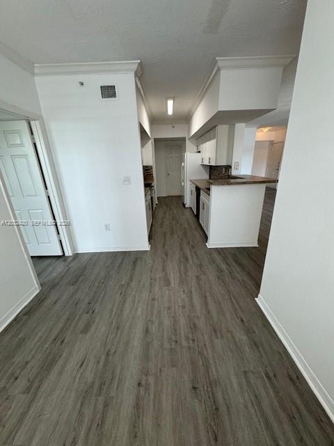 Building Photo - 140 SW 117th Ave
