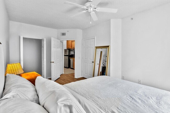 Building Photo - 4216 Tuscany Way