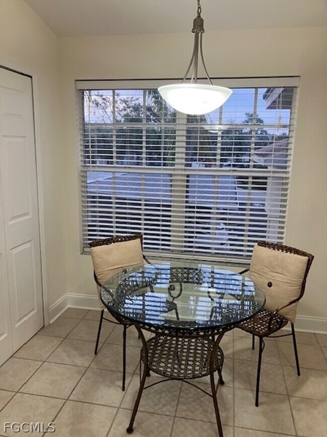 Building Photo - 10111 Colonial Country Club Blvd