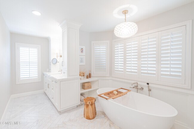 Building Photo - 2653 Via Zurita Ct
