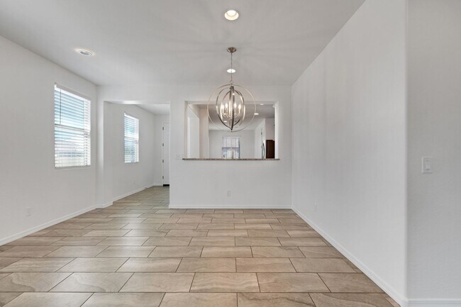 Building Photo - Immaculate & Move-In Ready – Upscale 3BR/2...