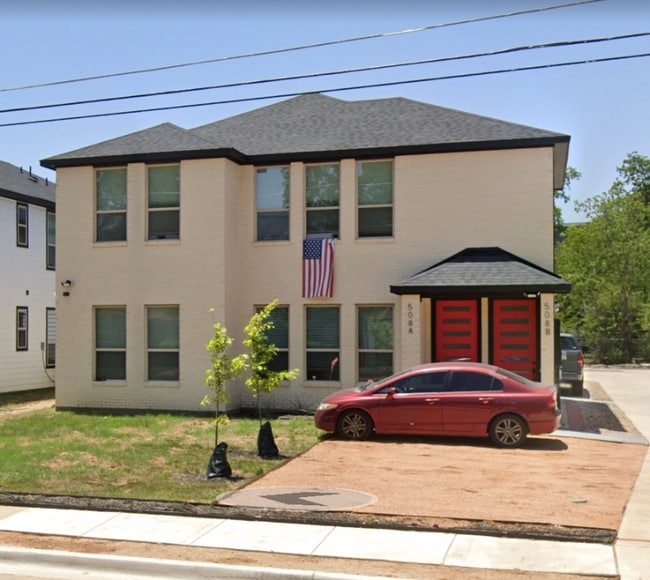 Building Photo - 508 S Mesquite St