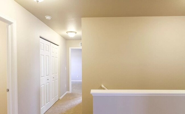 Building Photo - Newer 4 Bedroom Home for Lease