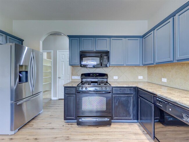 Building Photo - 344 Outfitter Dr
